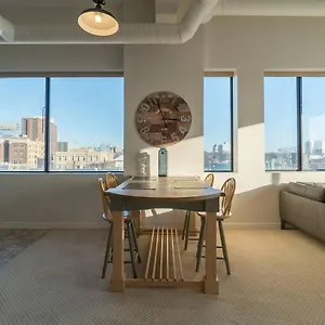  Aparthotel Executive Canada