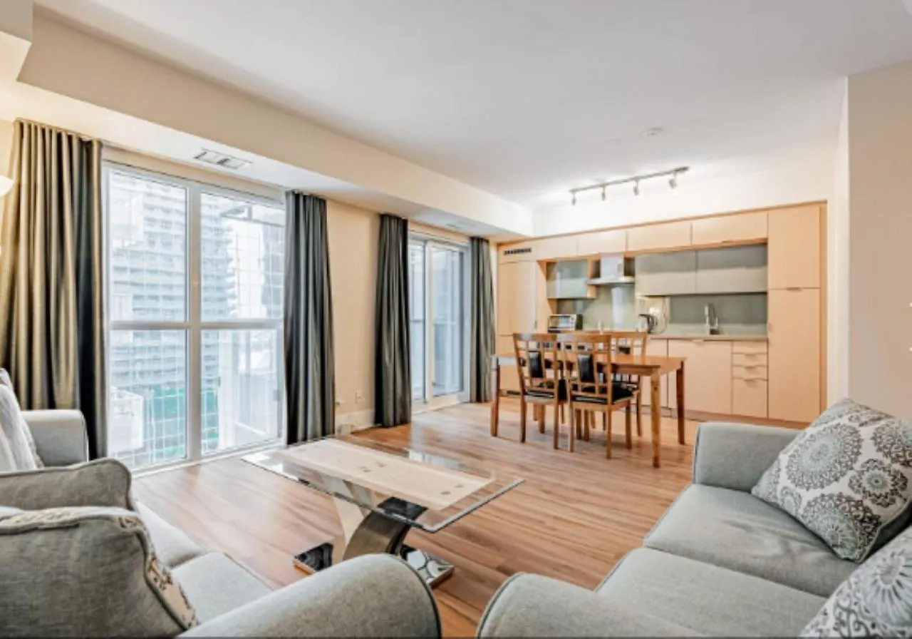 Executive 2 Beds Near Cn Tower, Rogers Centre, Scotia Area, Business District, Entertainment District, Lakeshore location