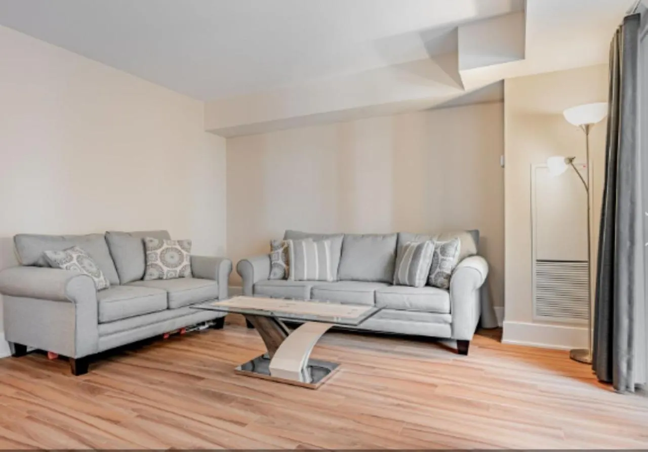 Executive 2 Beds Near Cn Tower, Rogers Centre, Scotia Area, Business District, Entertainment District, Lakeshore Toronto 5*,